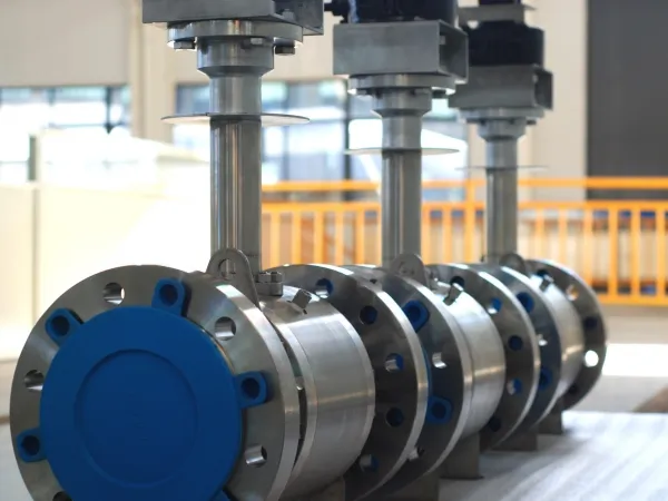 Промышленный шариковый клапан,проводник выбора шарикового клапана,методы срабатывания клапана,пневматические против электрических приводов,материалов тела клапана