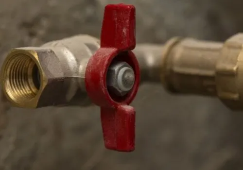 ball valve vs check valve,check valve vs ball valve,ball valve applications,check valve differences